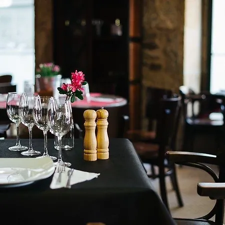 Hotell Arco De Mazarelos *